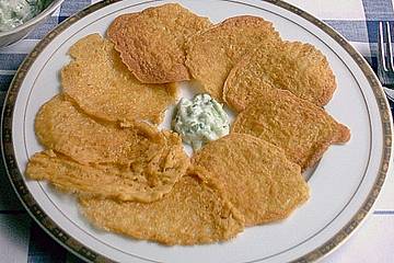 Gurkenpfannkuchen mit Tzatziki