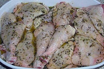 H&auml;hnchenkeule auf gebackenem Gem&uuml;se