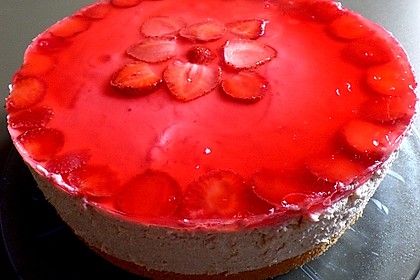 Erdbeersahnetorte 10