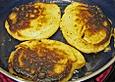 Hefepfannkuchen mit Kirschen oder &Auml;pfeln