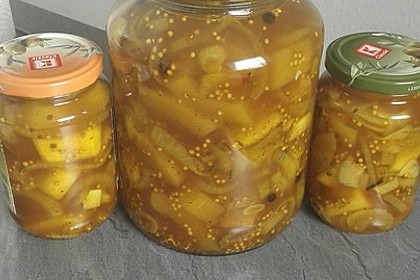 Eingelegte Curry - Zucchini