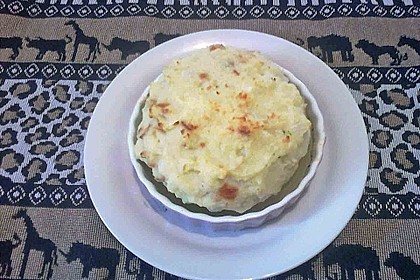 Kohlrabi - Hälften mit pikantem Kartoffel - Häubchen 5