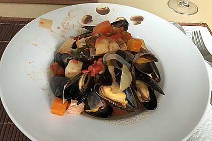 Muscheln in Tomatensoße 2