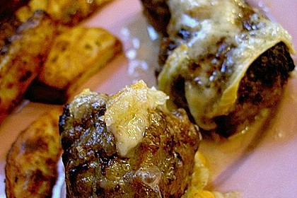 Gef&uuml;llte Frikadellen mit Camembert 3
