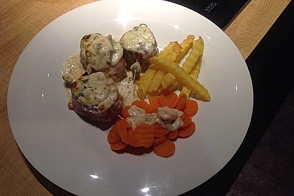 Schweinefilet in Gorgonzolasoße 9