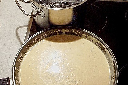 Schwarze Nudeln mit Feta - Thunfisch Sauce 1