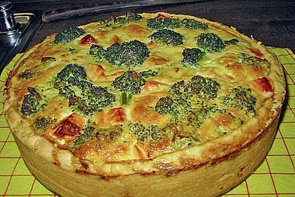 Brokkoli - Lachs Torte 10
