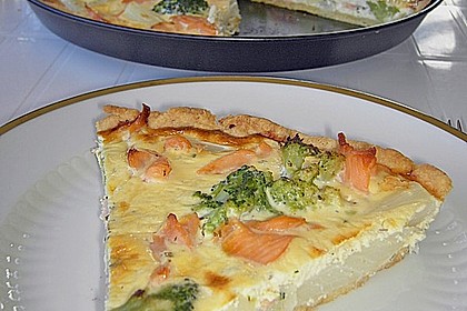 Brokkoli - Lachs Torte 2