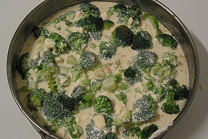 Brokkoli - Lachs Torte 21