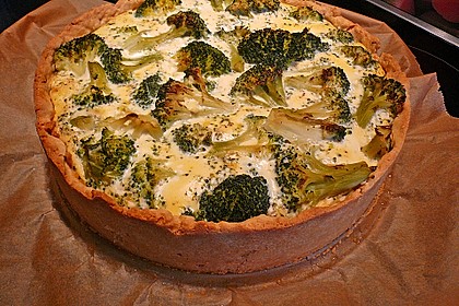 Brokkoli - Lachs Torte 12