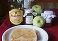Apfelgelee mit Calvados und Mini&auml;pfeln