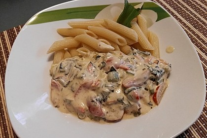 Pasta mit Bärlauch-Frischkäse-Soße und Cocktailtomaten 25