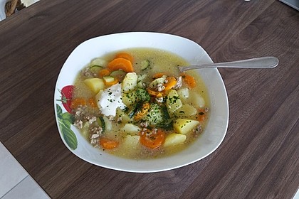 Kartoffel-Hackfleisch-Topf mit Schmand und Möhren 3
