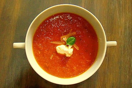 Low carb Tomaten-Basilikum-Suppe 9