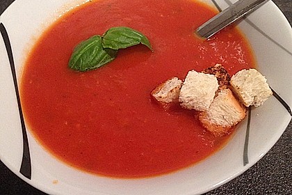 Low carb Tomaten-Basilikum-Suppe 7