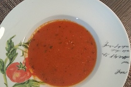 Low carb Tomaten-Basilikum-Suppe 11