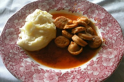 Bratwurstgulasch mit Bier 9