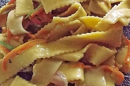 Pasta mit Gemüsejulienne und Erdnusssoße 9