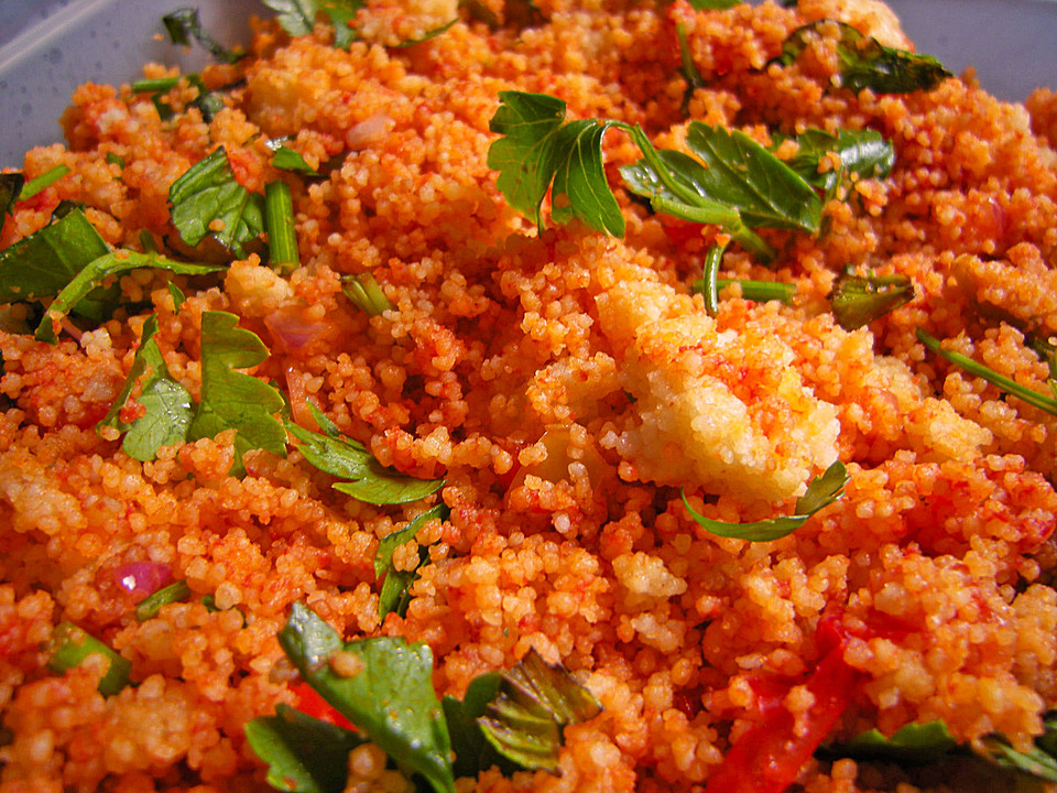 Couscous Salat Mit Paprika Tomaten Und Frischer Minze — Rezepte Suchen