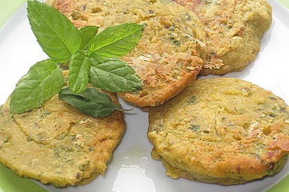 Schnelle Falafel aus Kichererbsenmehl 7