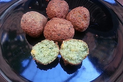Schnelle Falafel aus Kichererbsenmehl 11