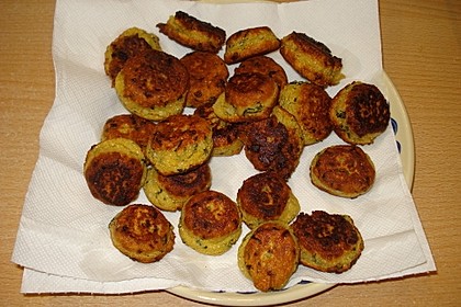 Schnelle Falafel aus Kichererbsenmehl 13