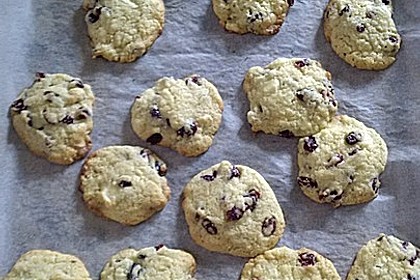 Cranberry White Chocolate Cookies 32