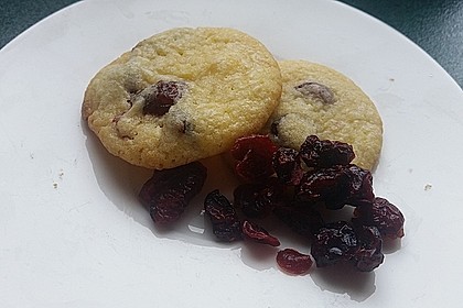 Cranberry White Chocolate Cookies 23