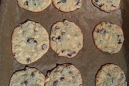 Cranberry White Chocolate Cookies 38