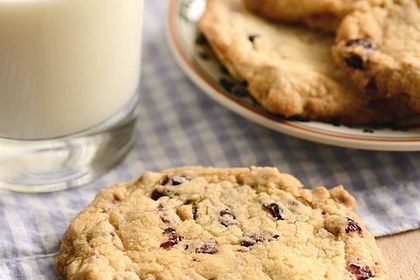 Cranberry White Chocolate Cookies 1