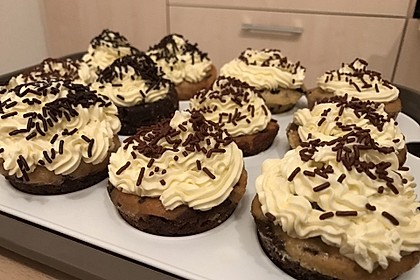 Cream Cheese Frosting 8