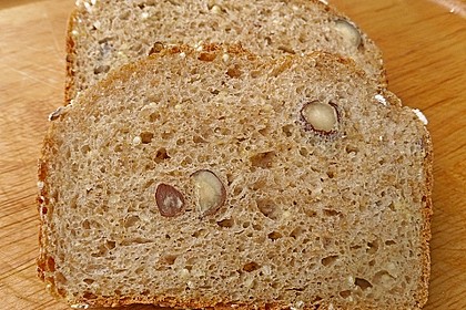 Amaranth-Hirse-Dinkel-Brot 1
