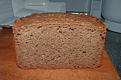 Amaranth-Hirse-Dinkel-Brot 10
