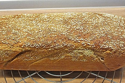 Amaranth-Hirse-Dinkel-Brot 3