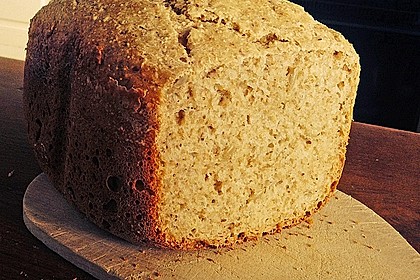 Amaranth-Hirse-Dinkel-Brot 12