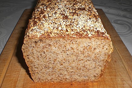 Amaranth-Hirse-Dinkel-Brot 2