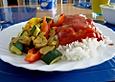 Backofengem&uuml;se mit Tomatenso&szlig;e und Reis