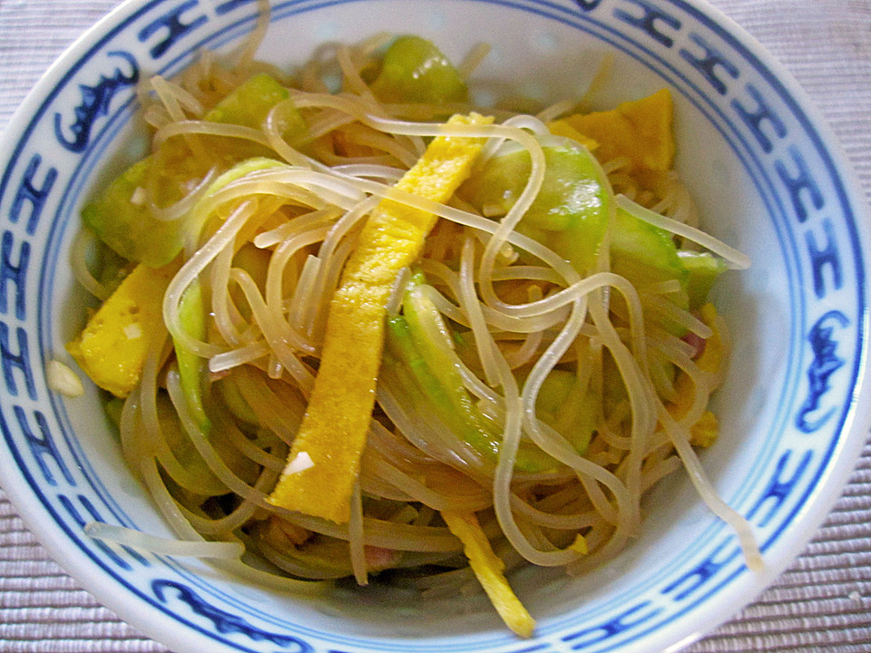 Chinesischer Gurkensalat (Rezept mit Bild) von rehkitz1980 | Chefkoch.de
