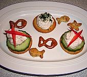 Cracker mit R&auml;ucherforellen - Mousse (Bild)