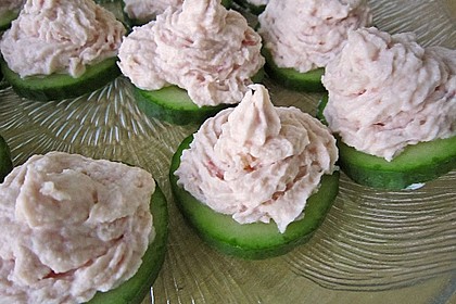 Cracker mit Räucherforellen - Mousse 14