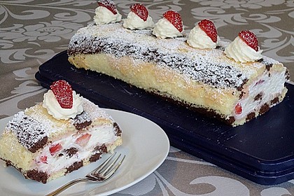 Zebrarolle mit Erdbeeren
