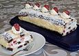 Zebrarolle mit Erdbeeren