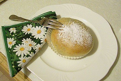 Kärnter Buchteln mit Pflaumenmus 66