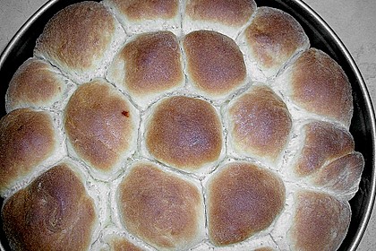 Kärnter Buchteln mit Pflaumenmus 56