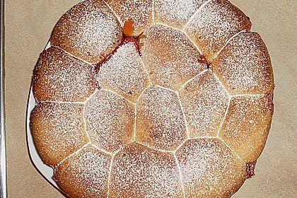 Kärnter Buchteln mit Pflaumenmus 25