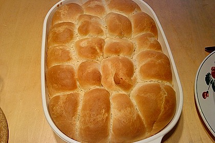 Kärnter Buchteln mit Pflaumenmus 16
