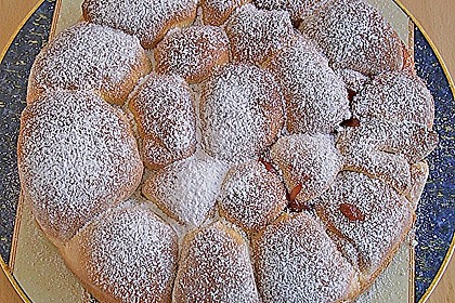 Kärnter Buchteln mit Pflaumenmus 39