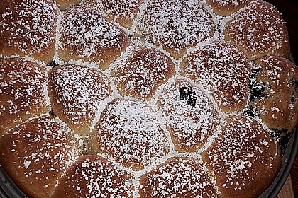 Kärnter Buchteln mit Pflaumenmus 27
