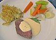 Pochiertes Rinderfilet an Orangen - Estragon Hollandaise mit Spargelgem&uuml;se