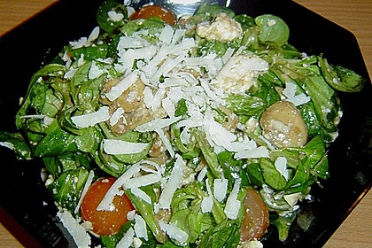 Feldsalat mit Parmesank&auml;se 2